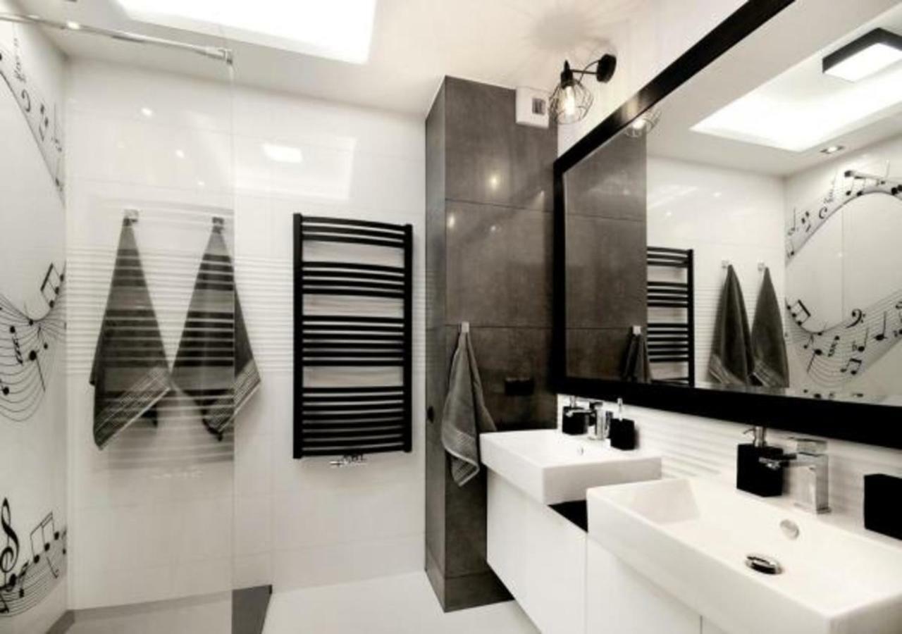 Bulwary Wislane P&O Serviced Apartments With Ac Varsó Kültér fotó