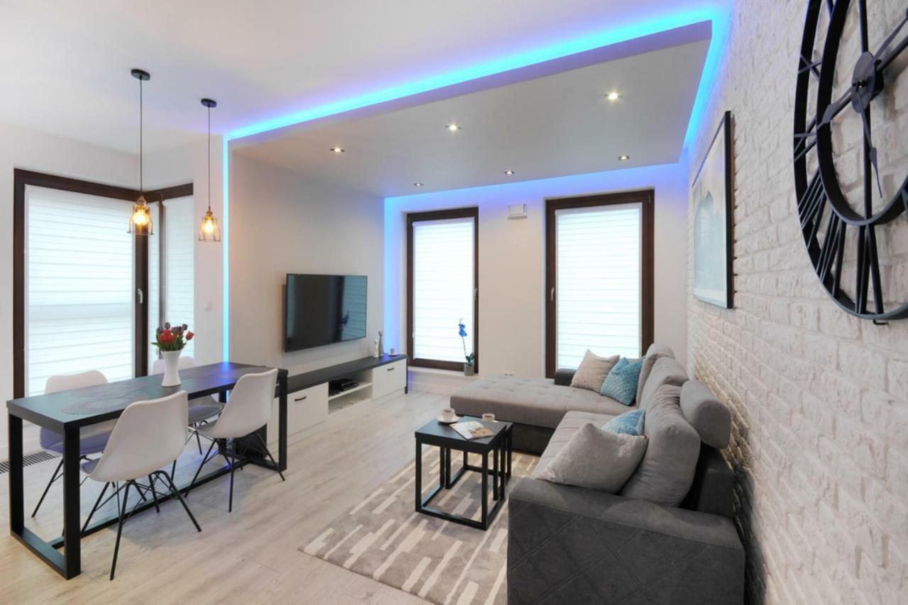 Bulwary Wislane P&O Serviced Apartments With Ac Varsó Kültér fotó